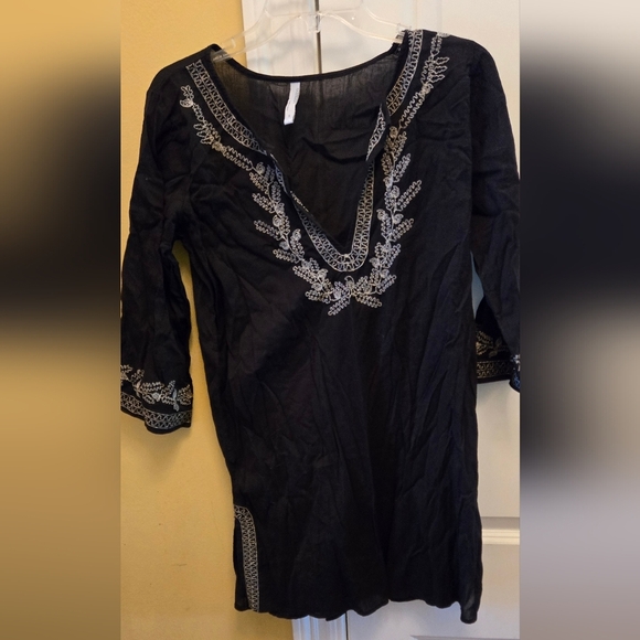 Old Navy Other - Old Navy Womens Black and White Swim Coverup V Neck Embroidery